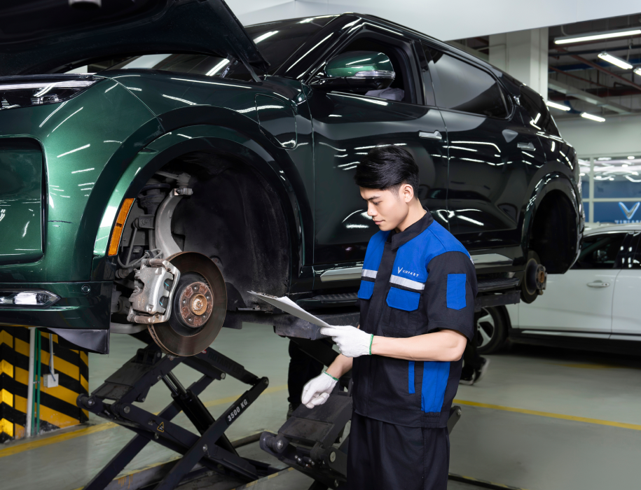 Bảo hành phụ tùng 									