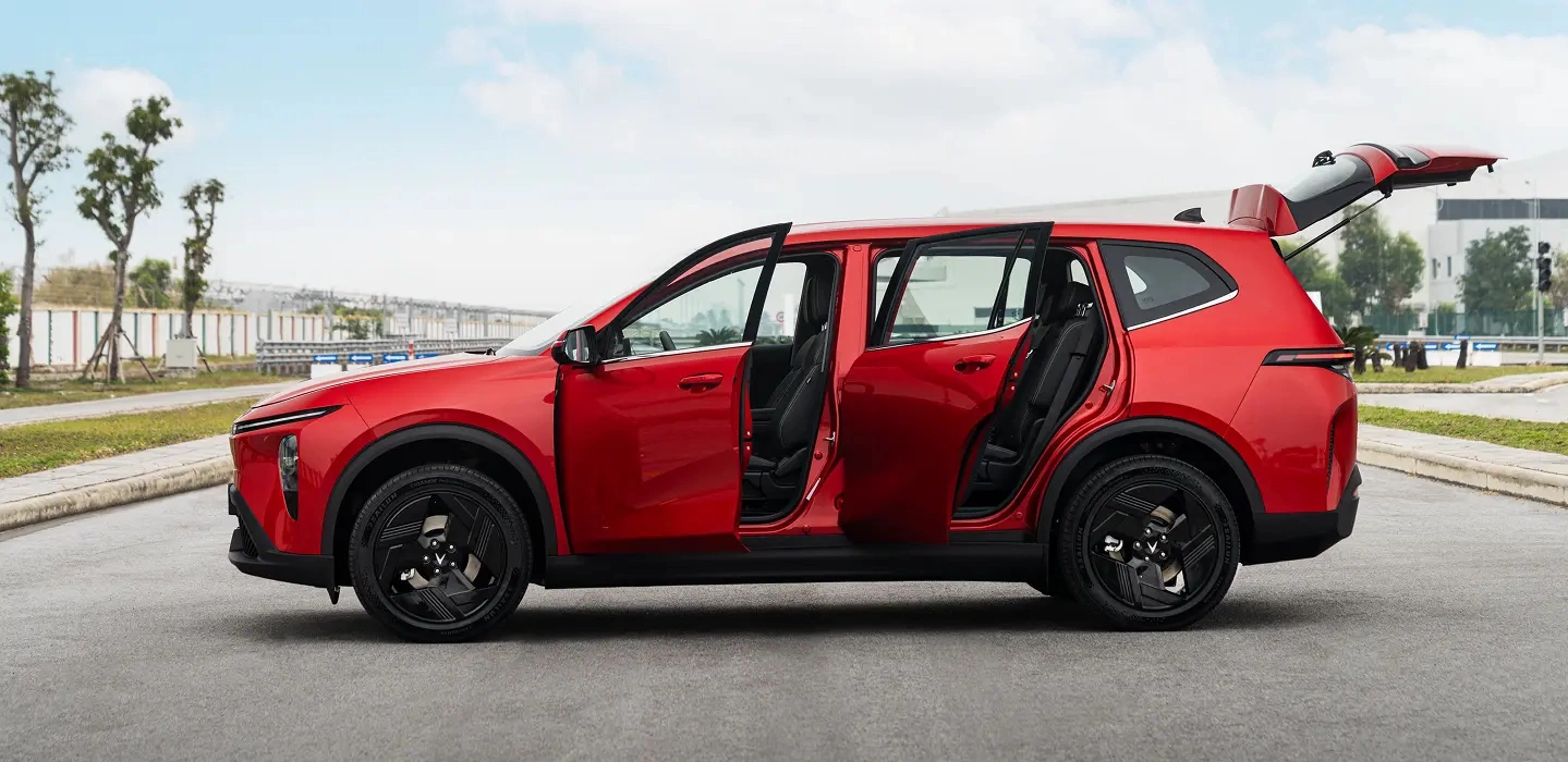 Ngoại thất MPV 7